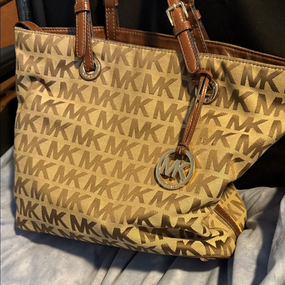 MICHAEL Michael Kors Tan and Brown Logo Tote